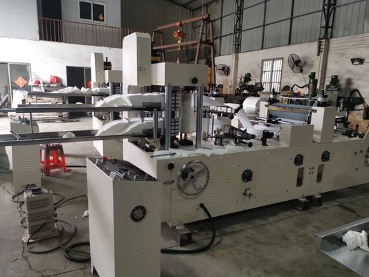1000-1500 tấm / phút Máy gấp khăn giấy tốc độ cao và công suất lớn cho các nhà máy vải